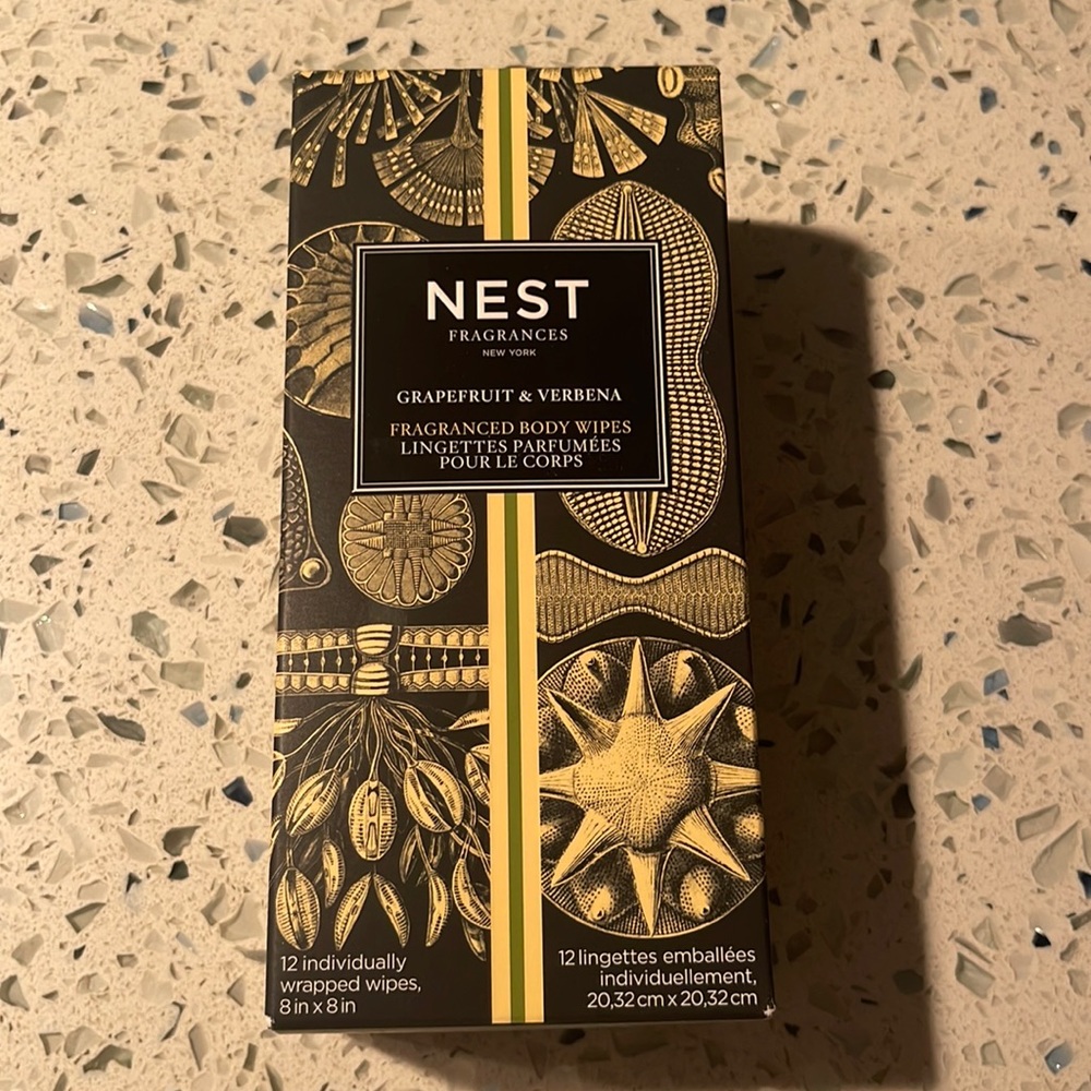 Nest grapefruit verbena body wipes! New in box